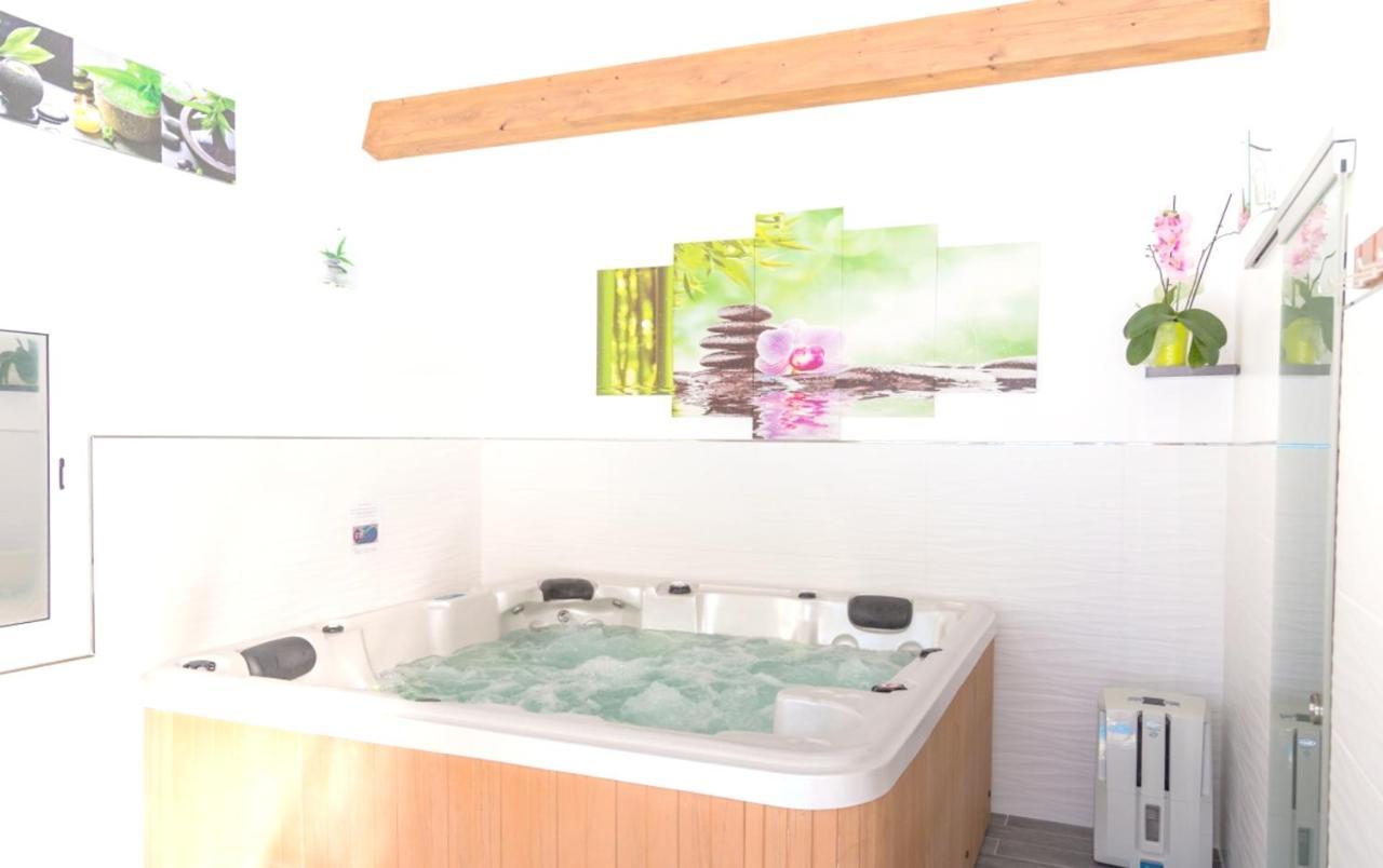 Appartement Elegant Avec Piscine Privee A Plan D'Aups Sainte Baume 55 M² Dış mekan fotoğraf